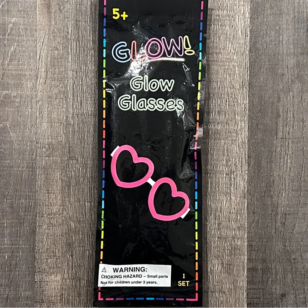💞 Pink Heart-Shaped Glowing Novelty Glasses
